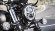 Moto - Gallery: Triumph Bonneville Bobber Black, il test