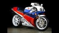 Moto - News: Honda RC30, il mito spegne 30 candeline