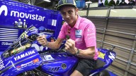 MotoGP: Rossi e Vinales in rosa per la lotta contro il cancro al seno