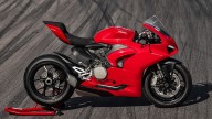 Moto - News: Nuova Ducati Panigale V2: la sportiva a misura d'uomo