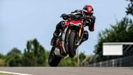 Moto - News: Ducati Streetfighter V4, la superbike si spoglia