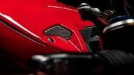 Moto - News: Ducati Streetfighter V4, la superbike si spoglia