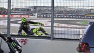 MotoGP: FOTO. Valentino Rossi concede il bis... di cadute