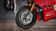 Moto - News: Ducati Panigale V4 R LEGO Technic, la superbike di mattoncini