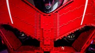 Moto - News: Ducati Panigale V4 R: Lego ne ha costruita una di mattoni in scala 1:1