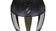 Moto - News: Scorpion EXO 1400 Carbon Air: il casco gran turismo mascherato racing