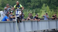 Moto - News: Follie: a pendolo dalla diga con la Vespa! Lui è Günter Schachermayr 