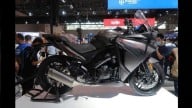Moto - News: Zongshen presenta la Cyclone RX6, crossover con motore Norton