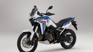 Moto - News: Honda Africa Twin 2021: debutta l'iconica livrea 'Tricolor HRC'