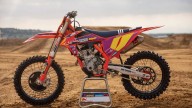 Moto - News: Ktm presenta la 250 SX-F Troy Lee Designs 2021