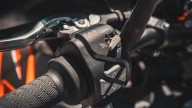 Moto - News: KTM 890 Adventure 2021: l'on-off austriaca sale un gradino