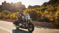 Moto - News: BMW R 18 Classic, la maxi-custom diventa turistica