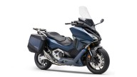 Moto - News: Honda Forza 750 2021, il nuovo maxi scooter GT dell'Ala Dorata