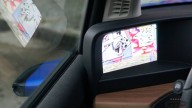Auto - Test: Prova video Honda E: uno sfoggio di tecnologia che guarda anche al passato