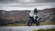 Moto - News: Benelli TRK 502 e TRK 502 X MY2021: caratteristiche e foto della più venduta 