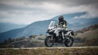 Moto - News: Benelli TRK 502 e TRK 502 X MY2021: caratteristiche e foto della più venduta 