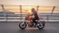 Moto - News: Honda CB1000R 2021, l’ammiraglia naked diventa più cattiva e hi-tech