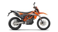 Moto - News: KTM 690 Enduro R e 690 SMC R, le supermono diventano tech