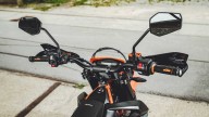 Moto - News: KTM 690 Enduro R e 690 SMC R, le supermono diventano tech