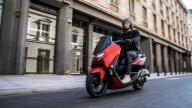 Moto - News: Yamaha NMax 125, scooter urbano connesso e sportivo