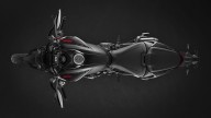 Moto - News: Ducati Monster 2021: addio traliccio! 18 kg in meno e 111 cv - foto e caratteristiche