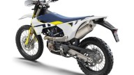 Moto - News: Husqvarna 701: Supermoto ed Enduro, le monocilindriche dalla doppia anima