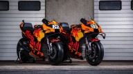 MotoGP: Prime foto per Binder e Oliveira da compagni nel team ufficiale KTM