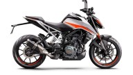 Moto - News: KTM: ecco le nuove 125 e 390 Duke 2021, foto, caratteristiche e prezzi