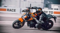 Moto - News: KTM 890 Duke 2021, "il bisturi" è ancora più affilato