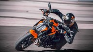 Moto - News: KTM 890 Duke 2021, "il bisturi" è ancora più affilato