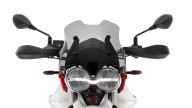 Moto - News: Moto Guzzi V85 TT 2021, la vintage-enduro cambia pelle