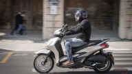 Moto - Test: Video prova nuovo Piaggio Beverly 300 e 400 HPE 2021: carisma e versatilità