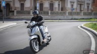 Moto - Test: Video prova nuovo Piaggio Beverly 300 e 400 HPE 2021: carisma e versatilità