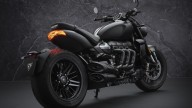 Moto - News: Triumph Rocket 3 R Black e GT Triple Black Limited Edition my2021: estremo esclusivo