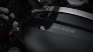 Moto - News: Triumph Rocket 3 R Black e GT Triple Black Limited Edition my2021: estremo esclusivo