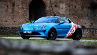 Auto - News: Alpine A110 Trackside: l'auto di Alonso ed Ocon dei GP Europei di F1