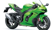 Moto - Test: Verso la prova: Kawasaki ZX-10R ed RR MY2021, la regina della SBK si evolve