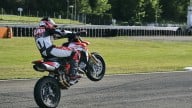 Moto - News: NON ENTRARE !!! Ducati Hypermotard 950: nuova nel motore e versione SP con nuova livrea