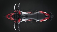 Moto - News: NON ENTRARE !!! Ducati Hypermotard 950: nuova nel motore e versione SP con nuova livrea