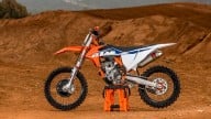 Moto - News: KTM SX 2022: la nuova gamma motocross Ready to Race