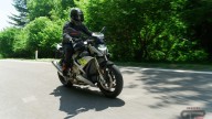 Moto - Test: NON ENTRARE Prova video BMW S 1000 R 2021, nuovo look e si fa quasi mansueta