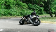 Moto - Test: NON ENTRARE Prova video BMW S 1000 R 2021, nuovo look e si fa quasi mansueta