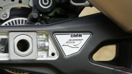 Moto - Test: NON ENTRARE Prova video BMW S 1000 R 2021, nuovo look e si fa quasi mansueta