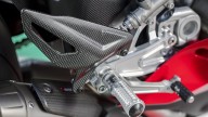 Moto - News: Ducati Panigale V4 2021: più racing con gli accessori Performance