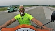 Moto - News: NON ENTRARE - Günther Schachermayr, lo stuntman in Vespa ha fatto la frittata