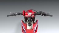 Moto - News: Honda CRF250R 2022: le cross "rosse" sono ora complete