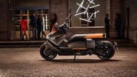 Moto - Scooter: BMW CE 04, il maxi-scooter elettrico del futuro