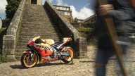 MotoGP: La Honda di Marquez va in vacanza: la RC213V sul Cammino di Santiago