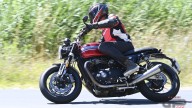 Moto - Test: TEST Triumph Speed Twin 2021: moto da aperitivo a chi?