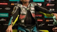 MotoGP: Rossi diventa un mimo: "breve resoconto degli ultimi giri del GP"